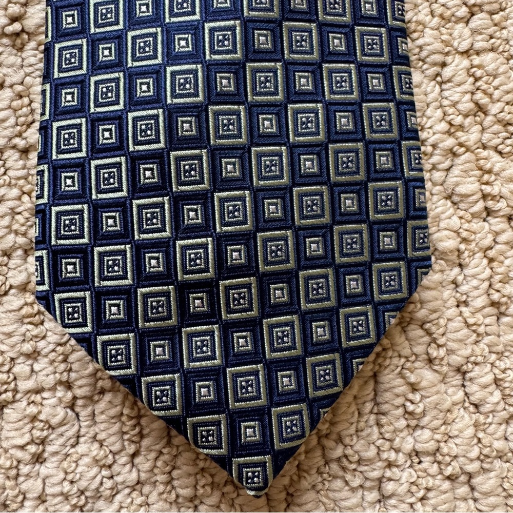 Chaps Blue and Green Silk Geometric Print  Checkered Tie - Picture 3 of 9